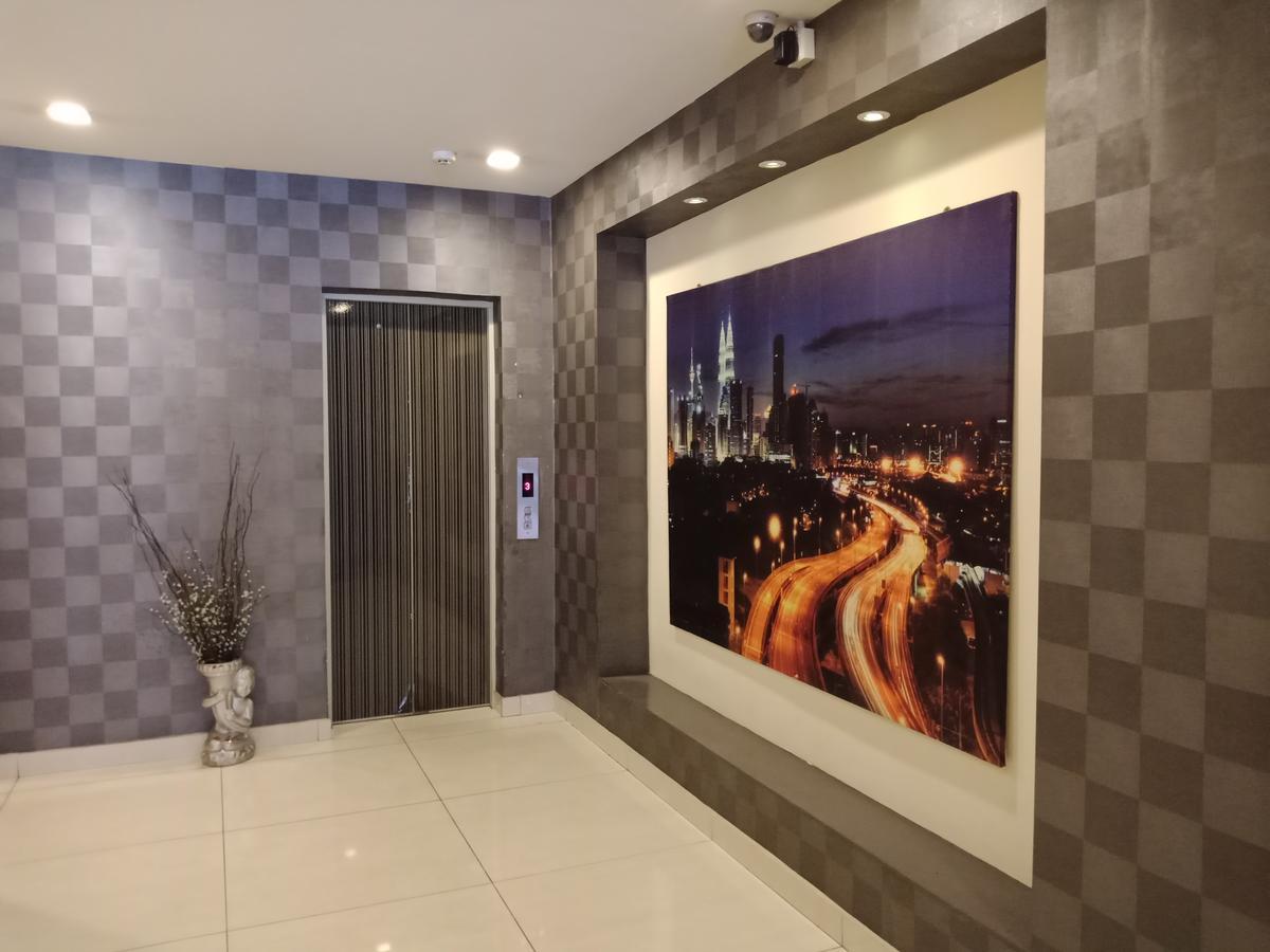 Hotel Zamburger Taman Segar - Previously Home Inn Taman Segar Kuala Lumpur Exterior foto